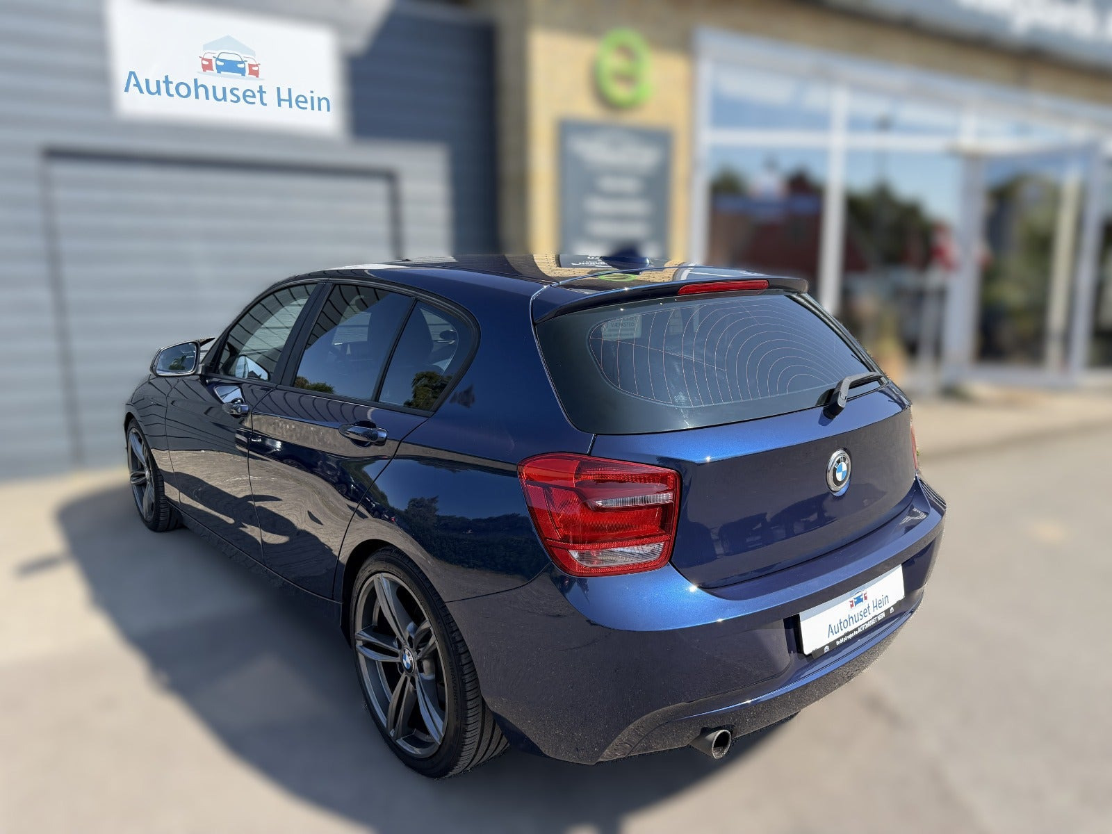 Blå BMW 116i fra 2012