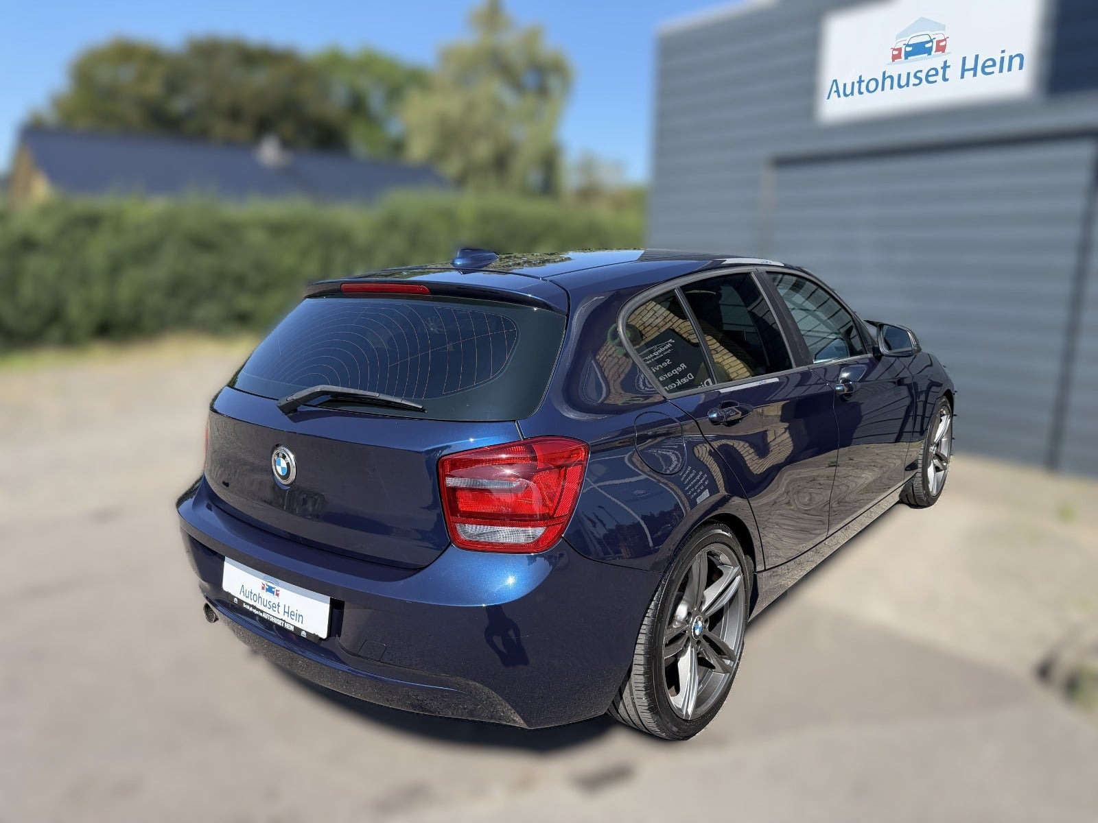 Blå BMW 116i fra 2012