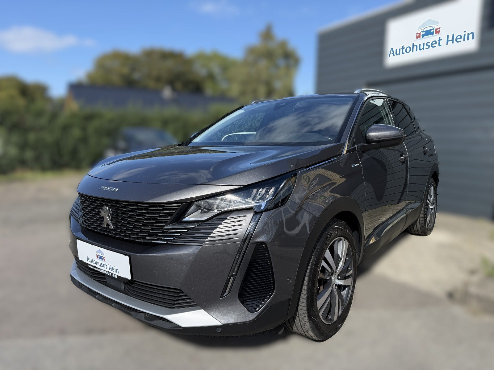 Grå Peugeot 3008 fra 2021