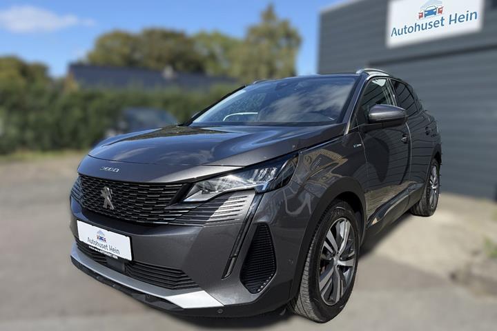 Grå Peugeot 3008 fra 2021