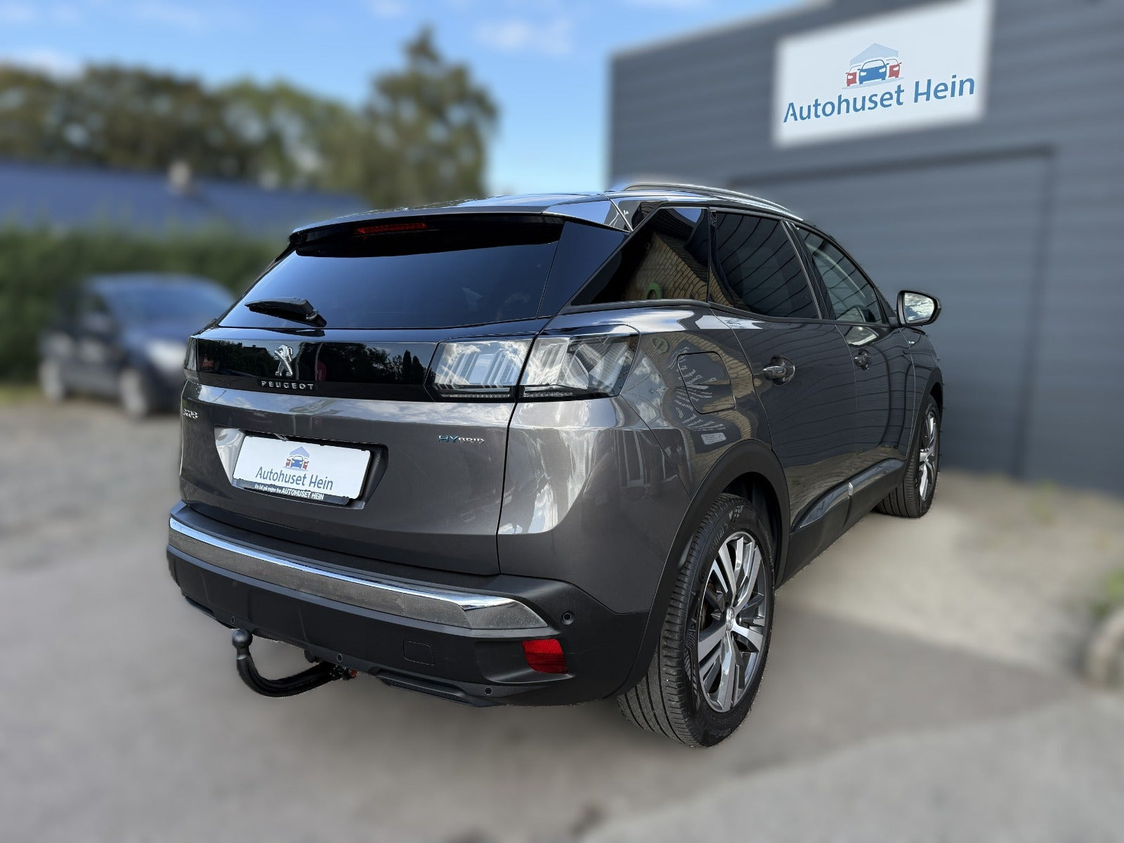 Grå Peugeot 3008 fra 2021