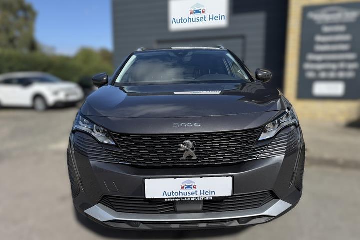 Grå Peugeot 3008 fra 2021