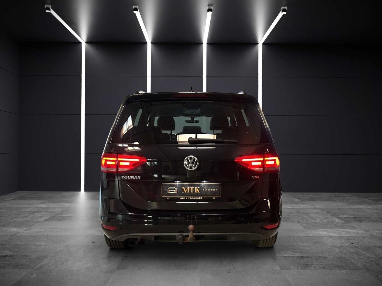 Sort VW Touran fra 2018