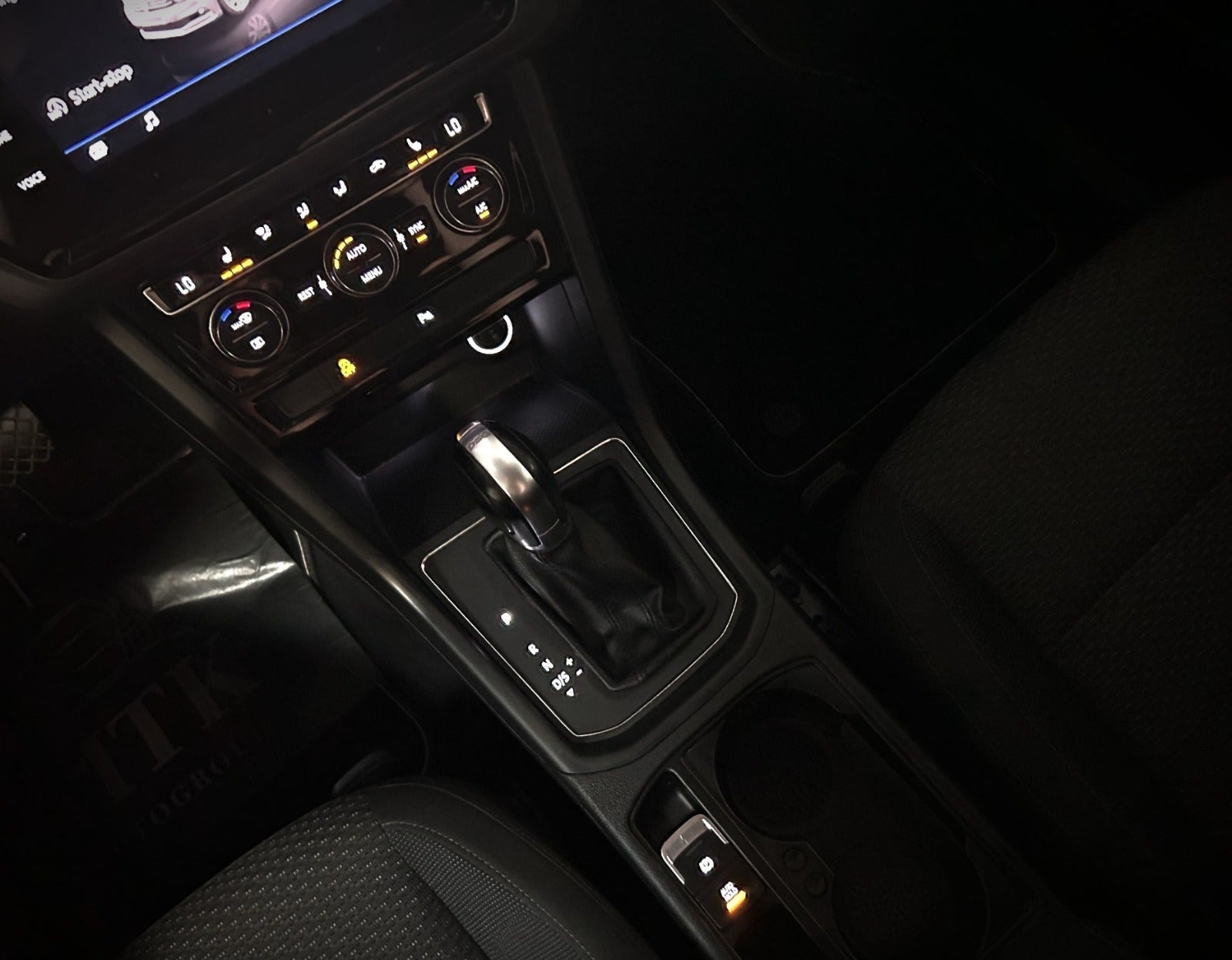 Sort VW Touran fra 2018