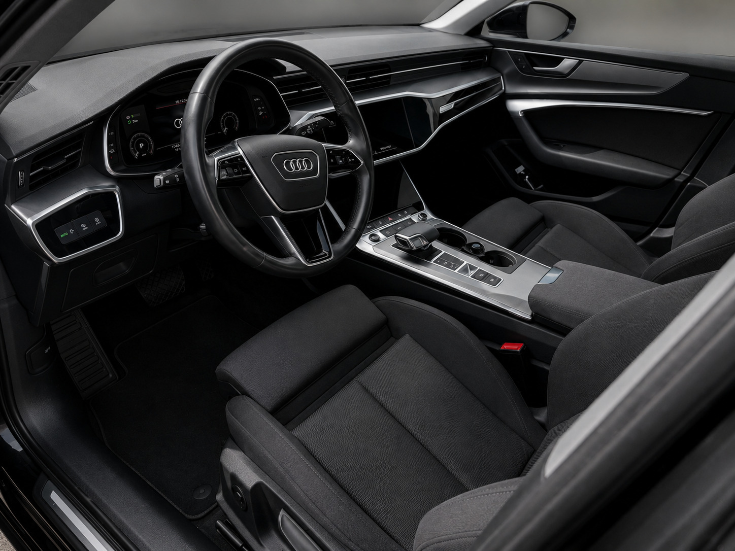 Grå Audi A6 fra 2021