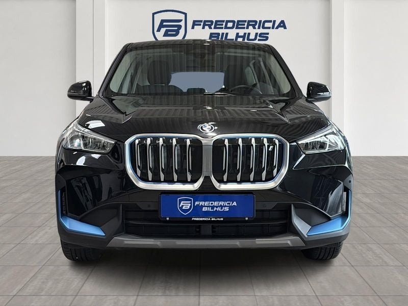 Sort BMW iX1 fra 2023