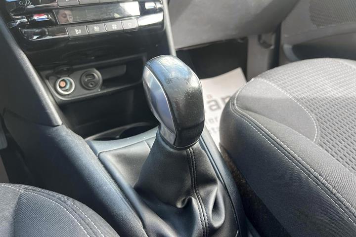 undefined Peugeot 208 fra 2018