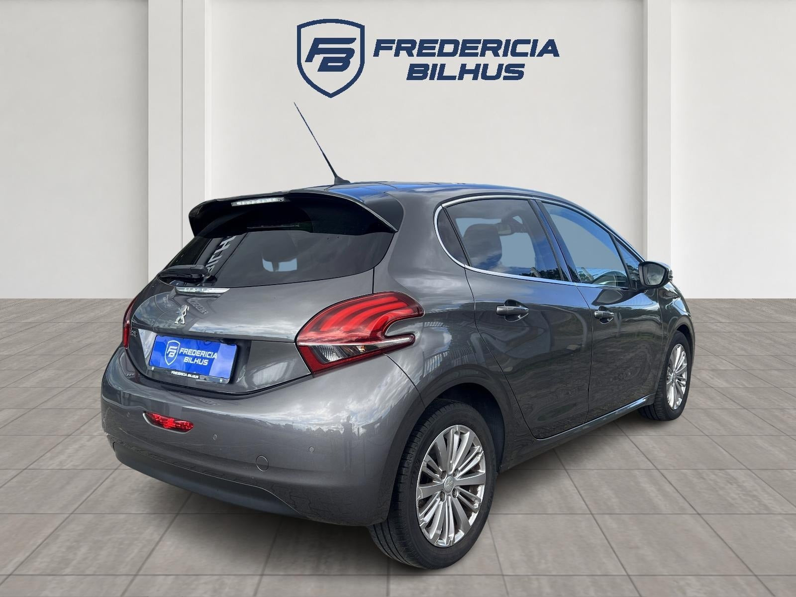 undefined Peugeot 208 fra 2018