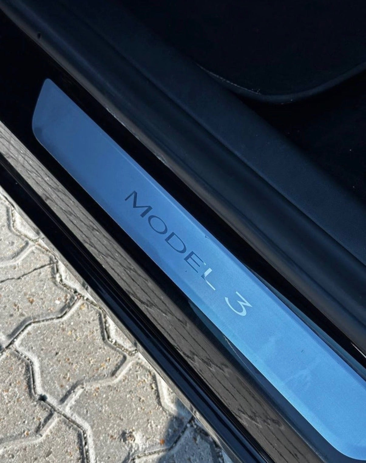 Sort Tesla Model 3 fra 2019