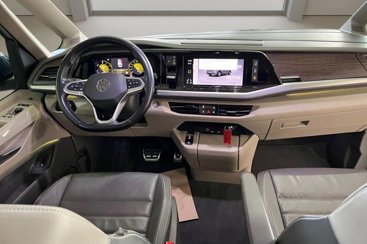 undefined VW Multivan fra 2023