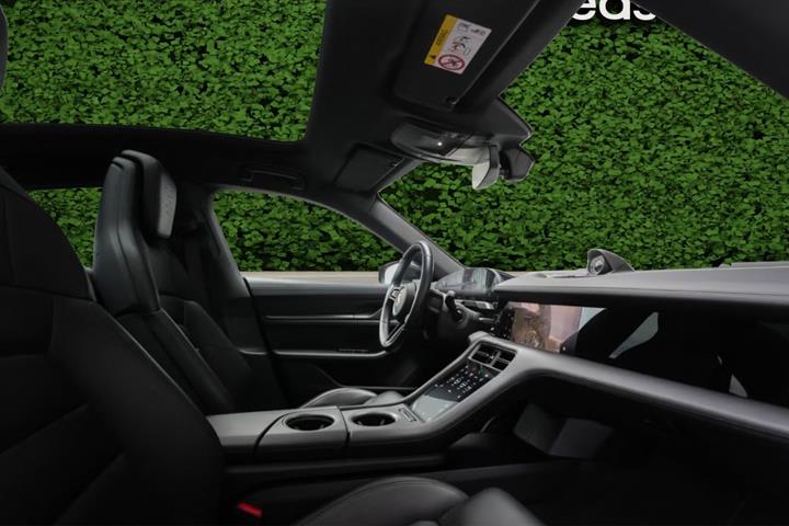 undefined Porsche Taycan fra 2025