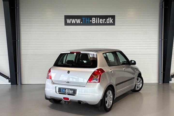 undefined Suzuki Swift fra 2010