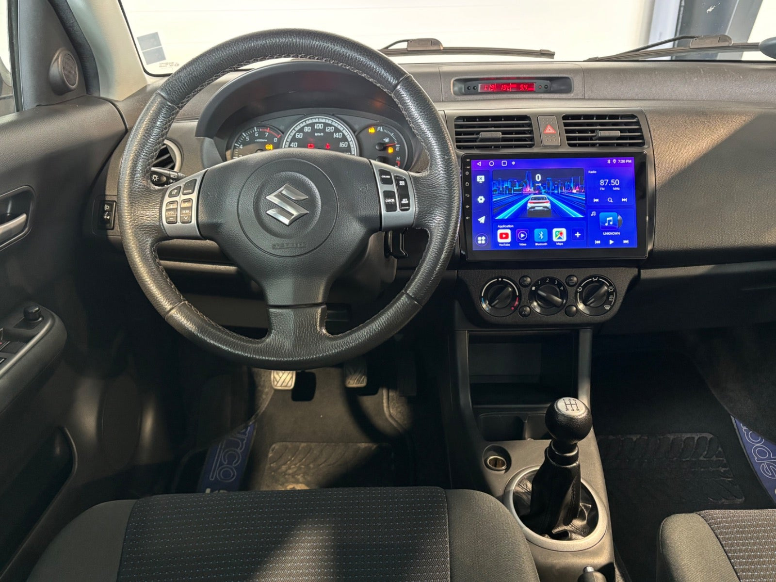 undefined Suzuki Swift fra 2010