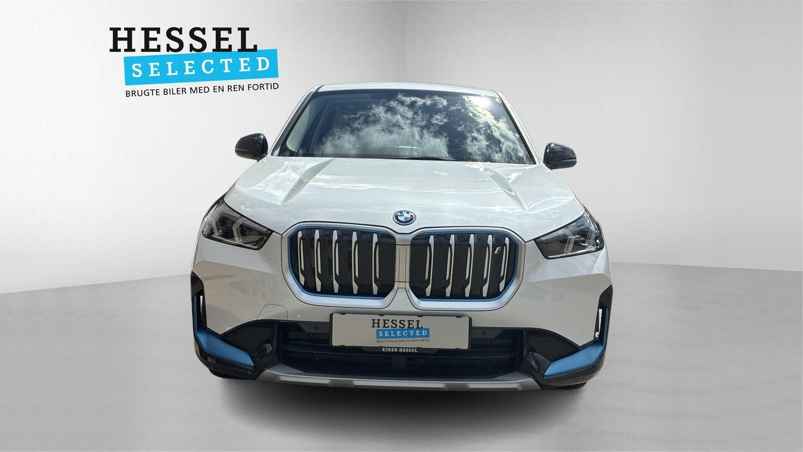 Hvid BMW iX1 fra 2023