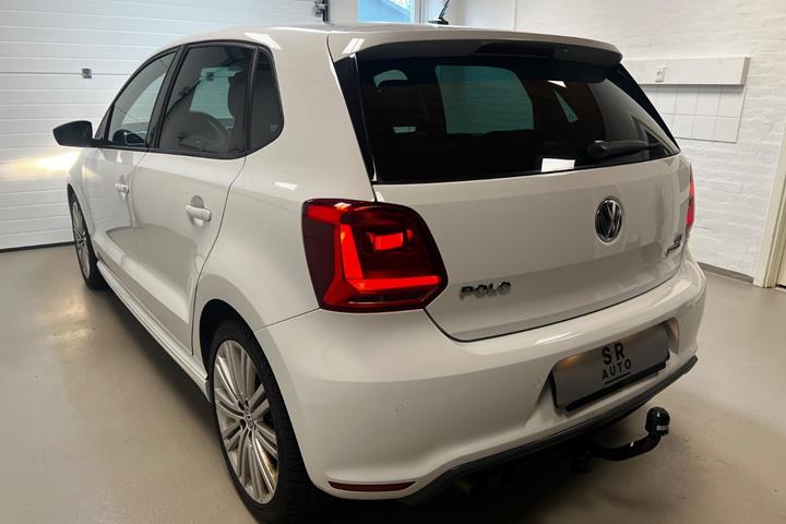 Hvid VW Polo fra 2016
