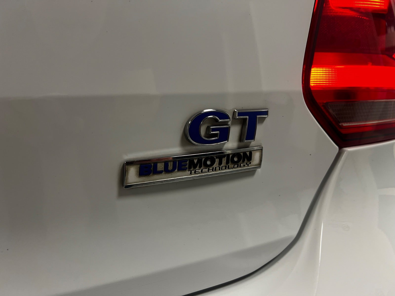 Hvid VW Polo fra 2016