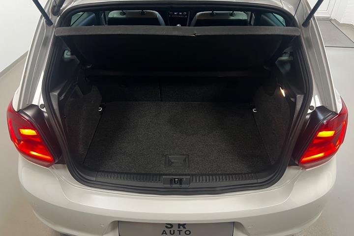 Hvid VW Polo fra 2016