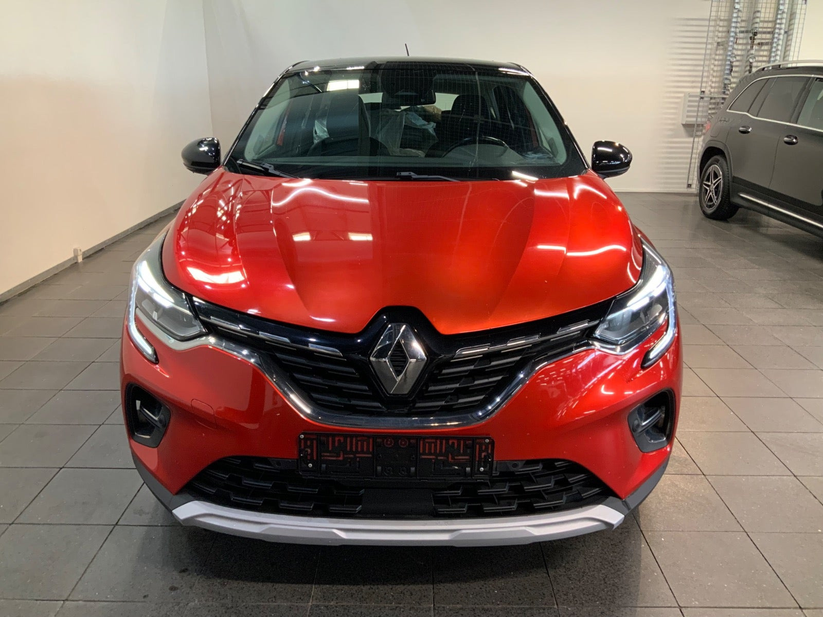 Rød Renault Captur fra 2021