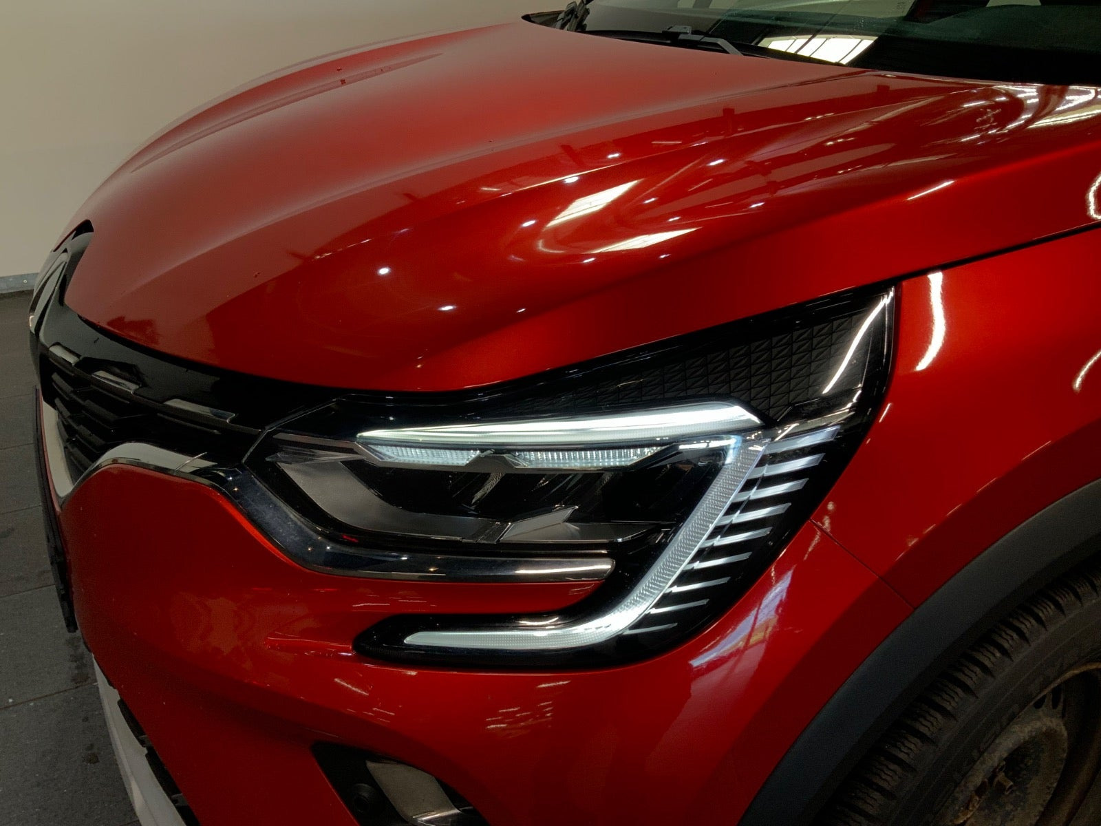 Rød Renault Captur fra 2021