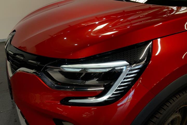 Rød Renault Captur fra 2021