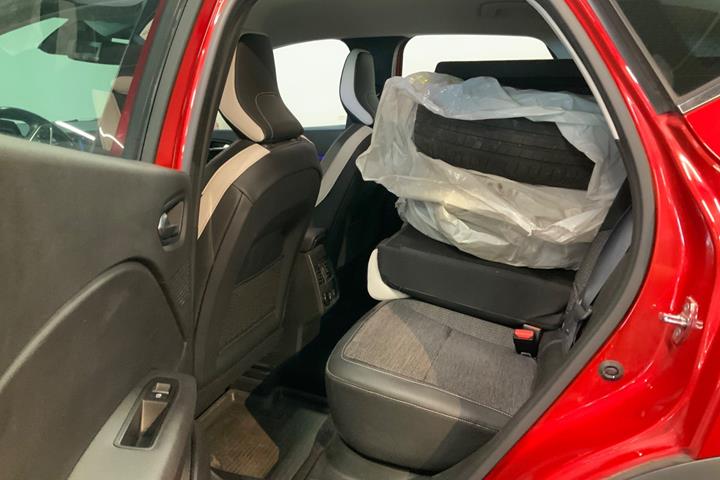 Rød Renault Captur fra 2021