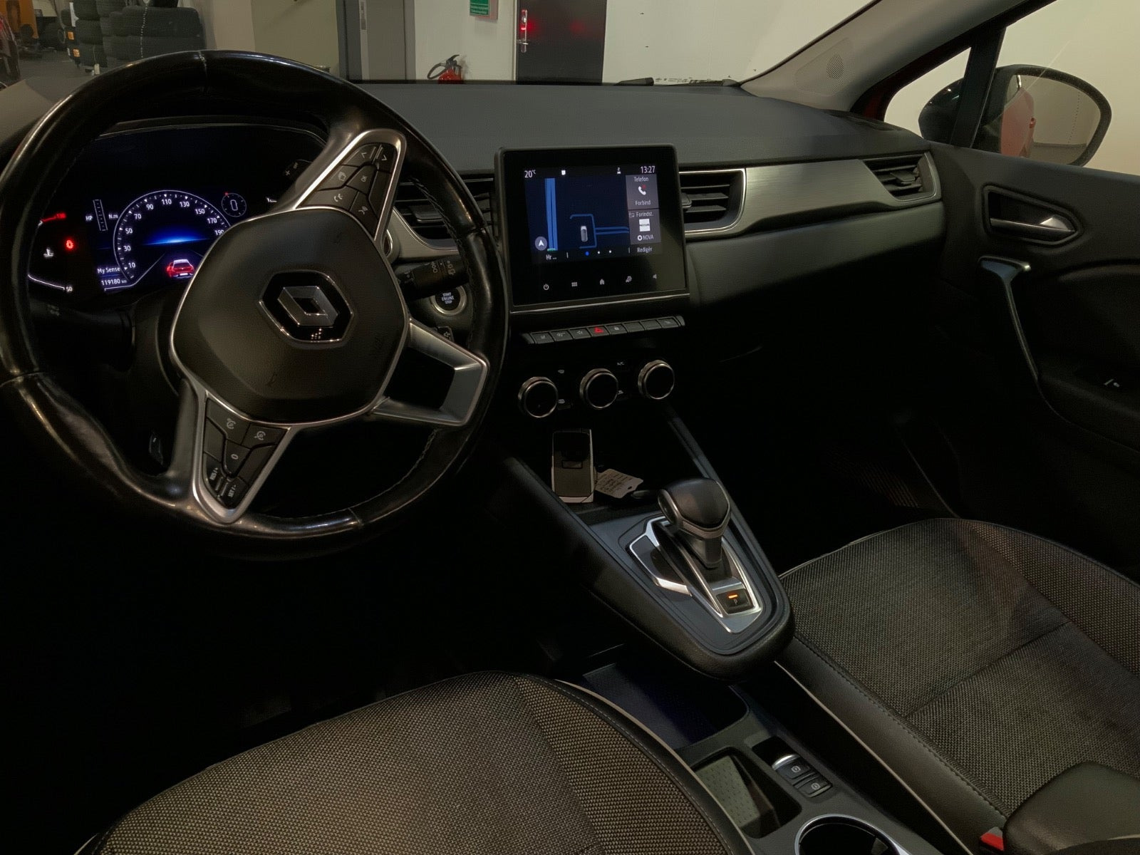 Rød Renault Captur fra 2021