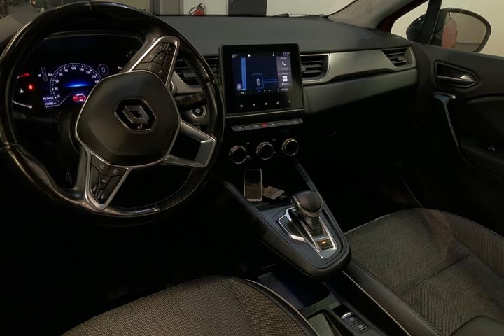 Rød Renault Captur fra 2021