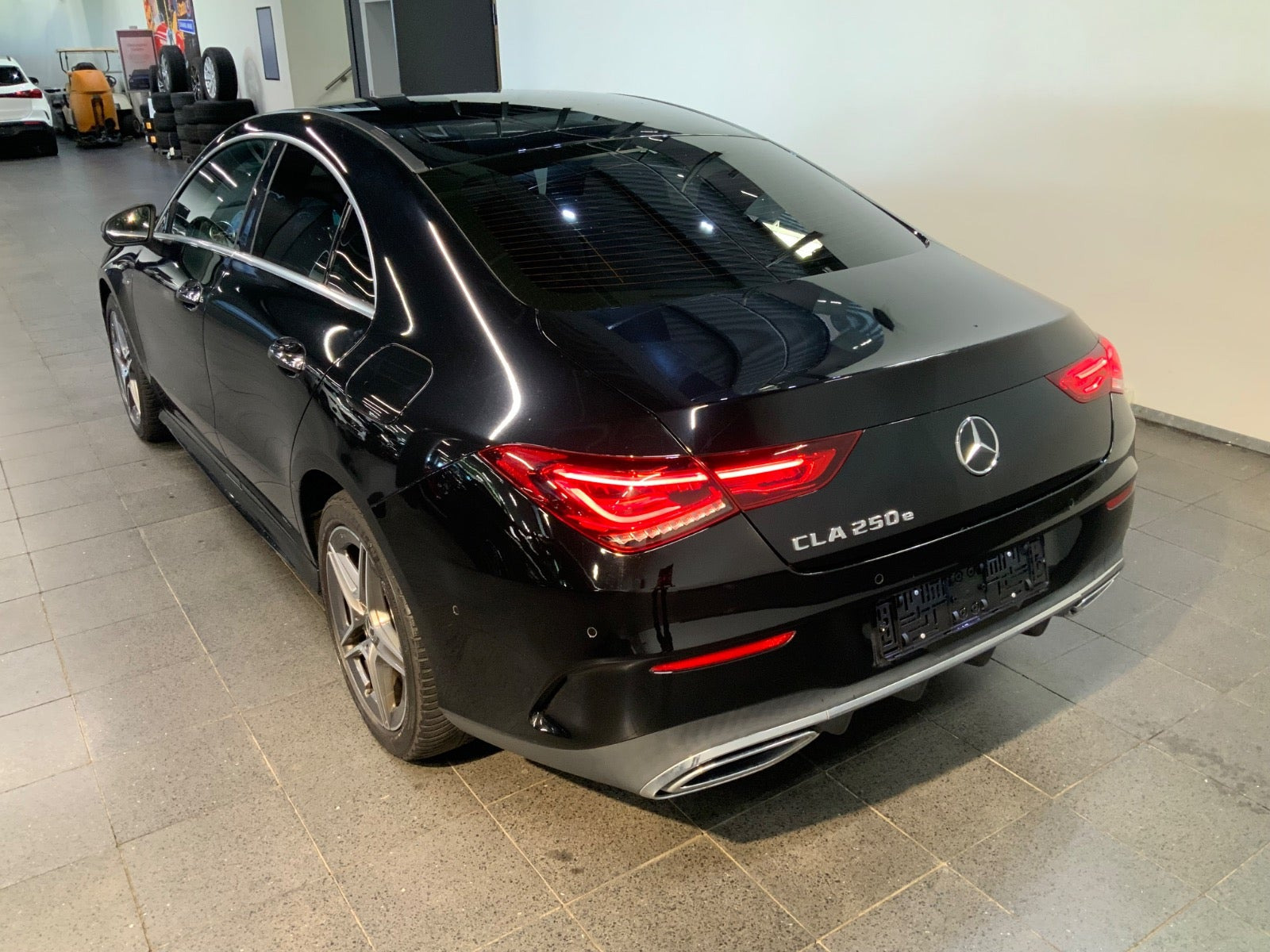 Sort Mercedes CLA250 e fra 2021