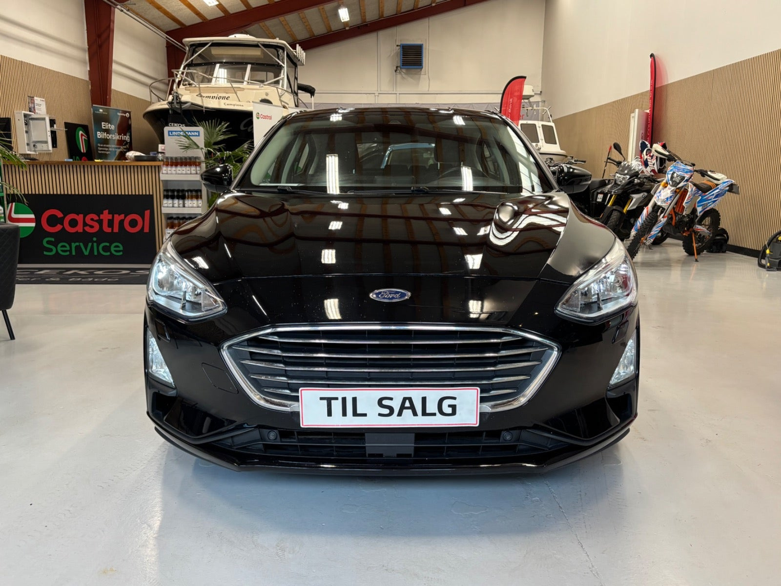 Sort Ford Focus fra 2019