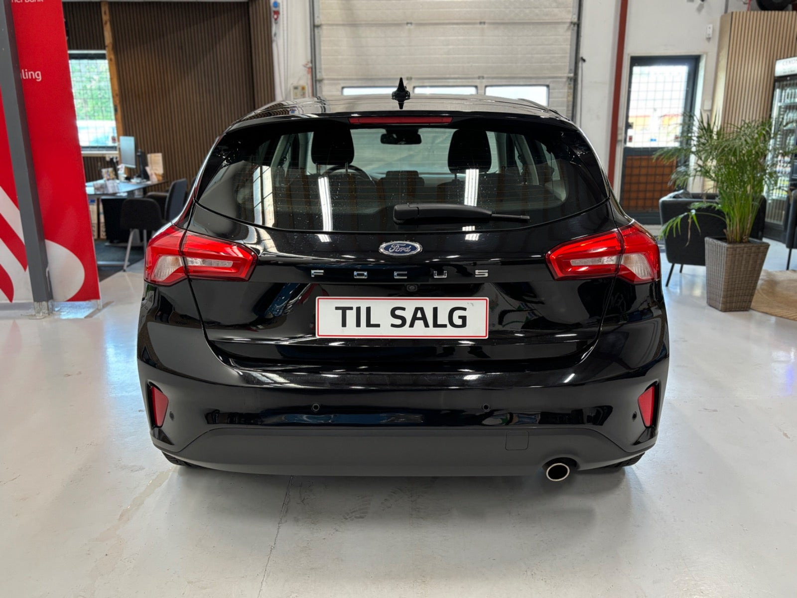 Sort Ford Focus fra 2019