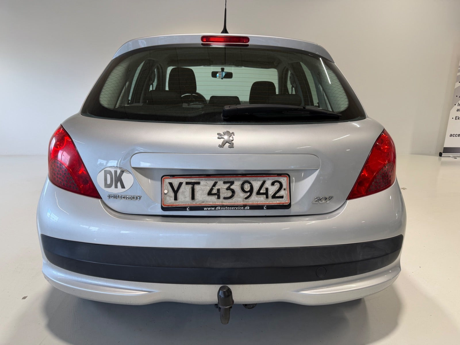 Sølv Peugeot 207 fra 2007