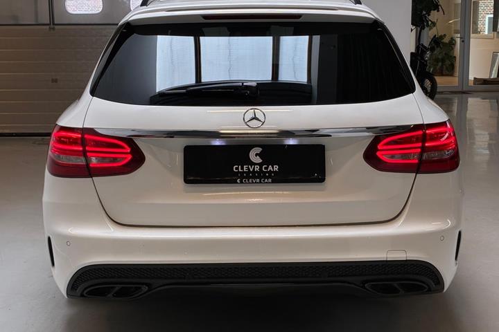 Hvid Mercedes C43 fra 2018