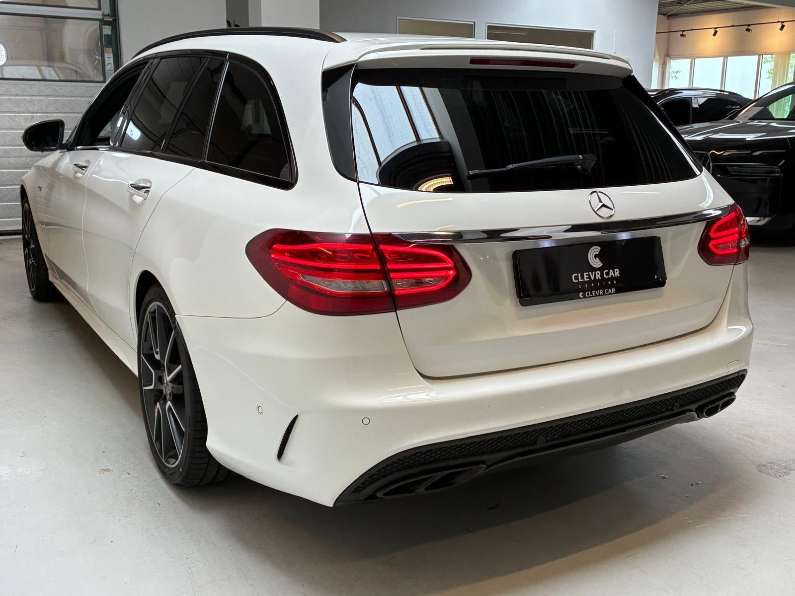 Hvid Mercedes C43 fra 2018