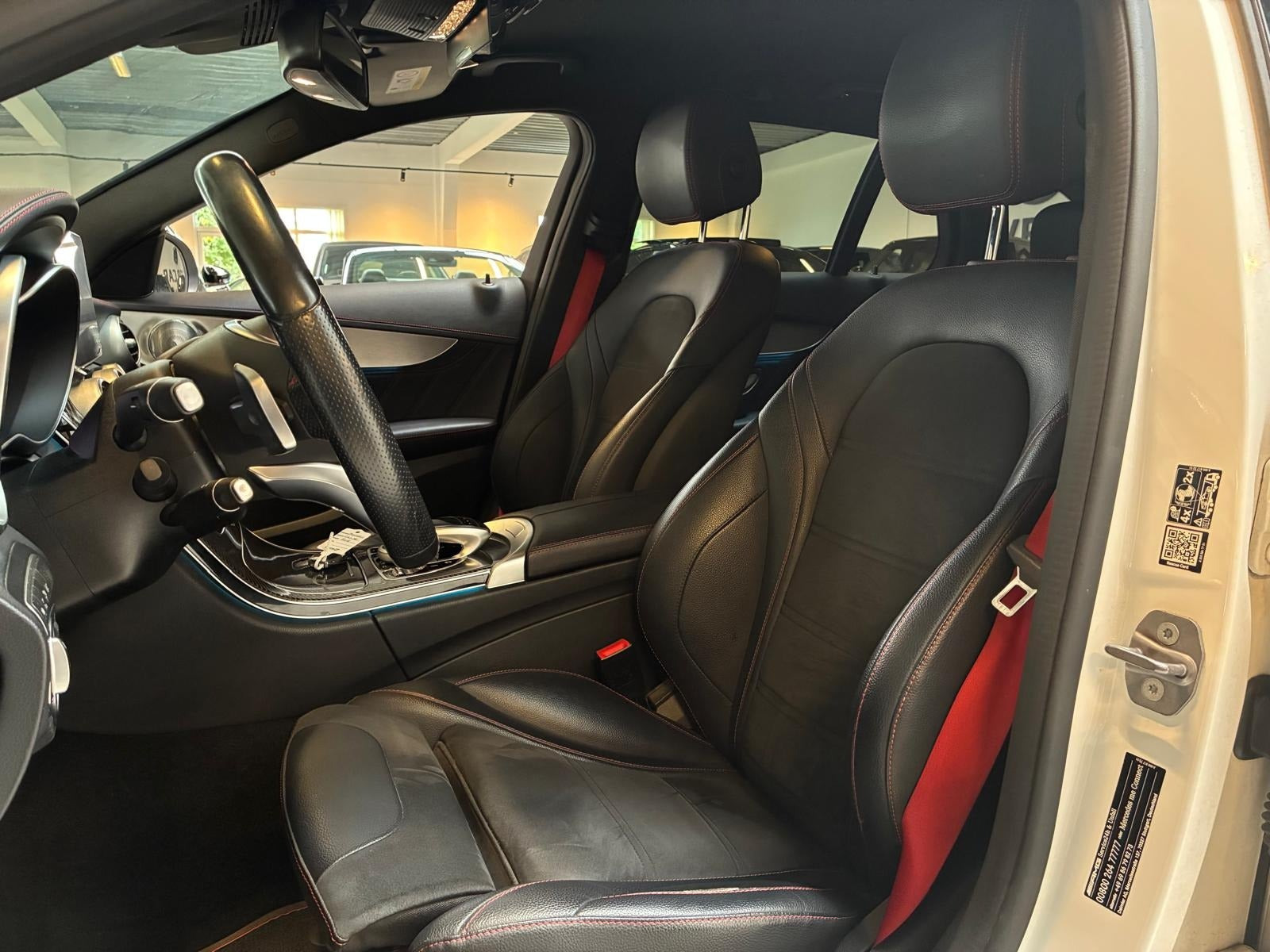 Hvid Mercedes C43 fra 2018