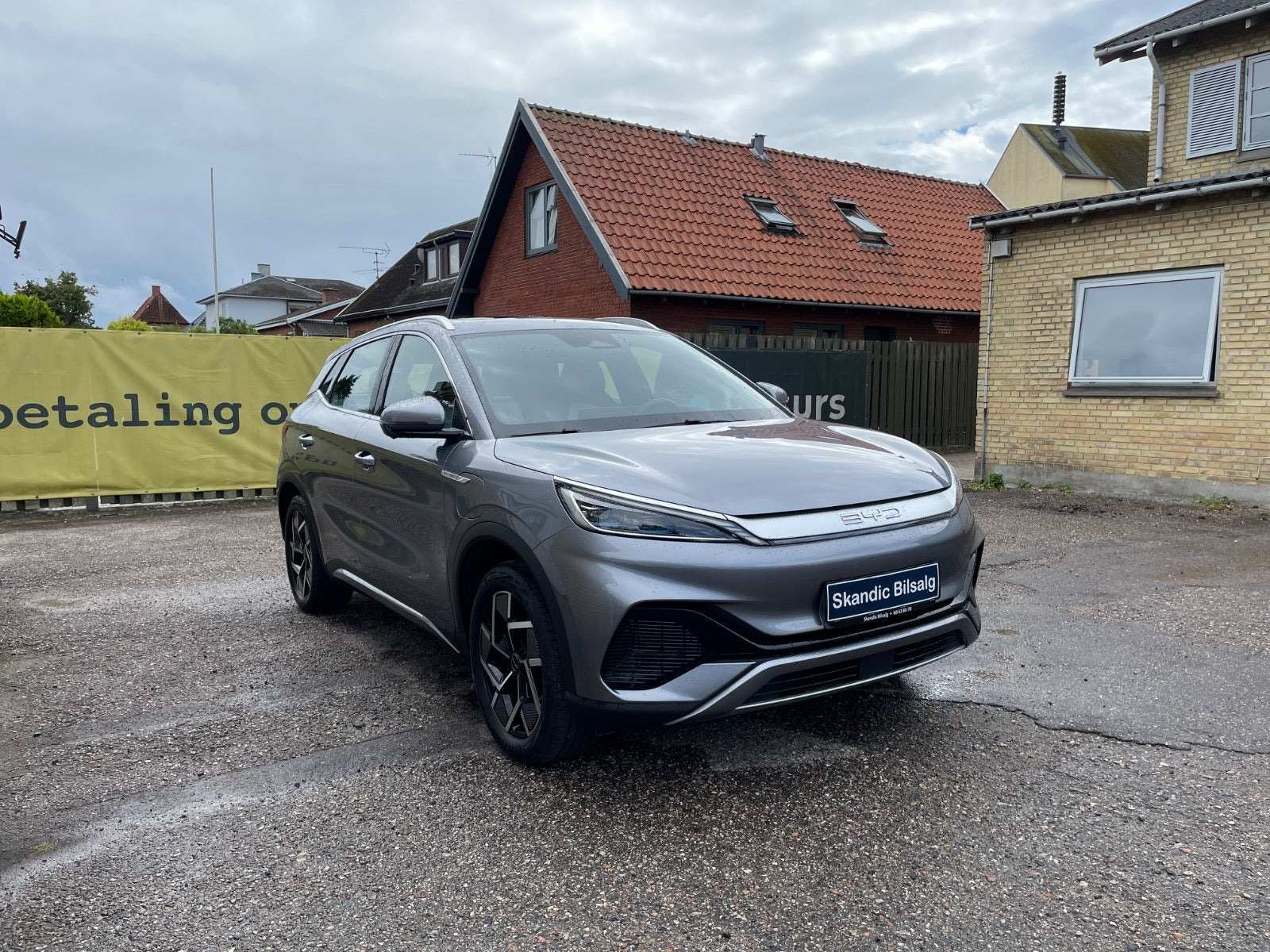 Grå BYD Atto 3 fra 2024