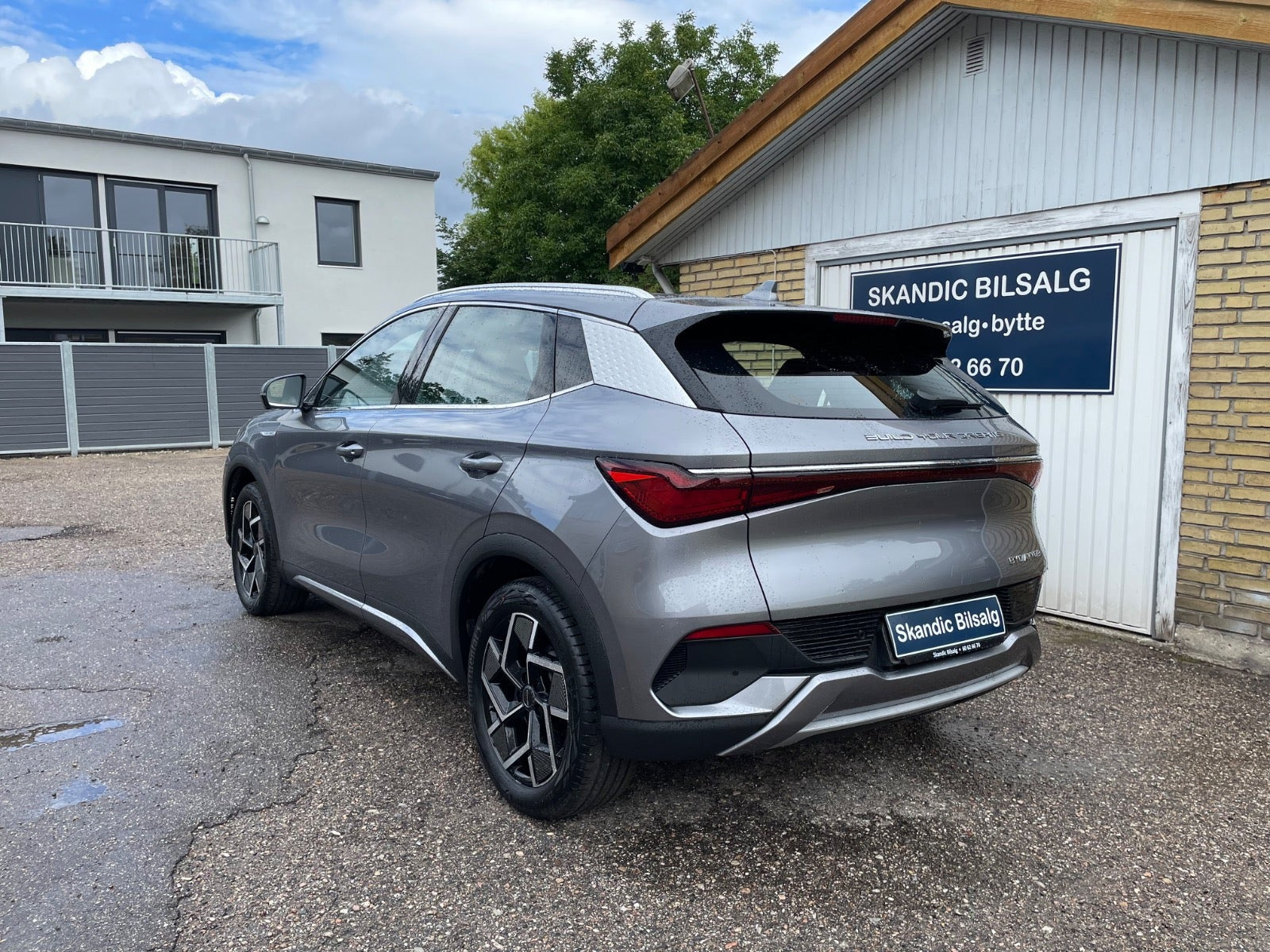 Grå BYD Atto 3 fra 2024
