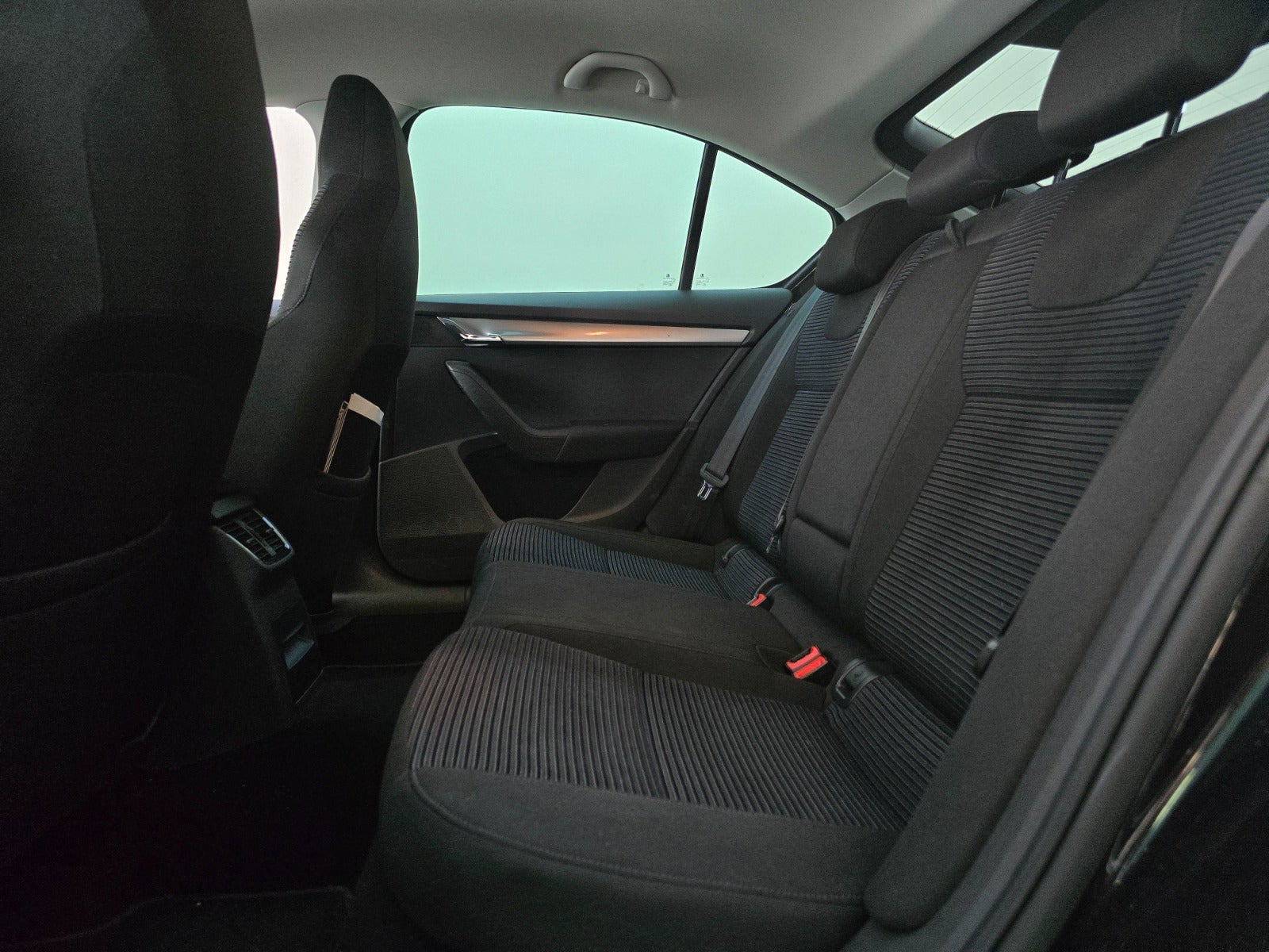 Sort Skoda Octavia fra 2016