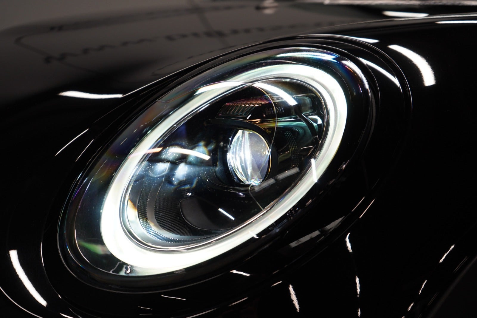 Sort Mini Cooper SE fra 2022
