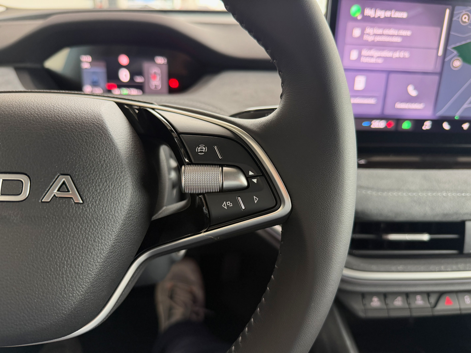 Grå Skoda Enyaq fra 2026