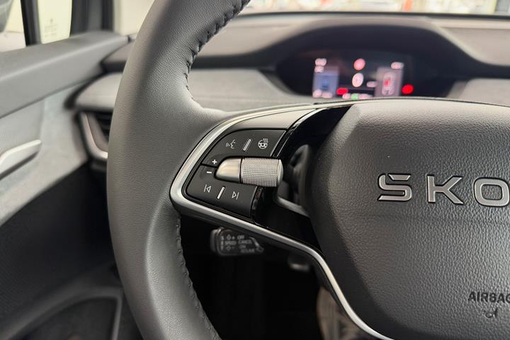 Grå Skoda Enyaq fra 2026