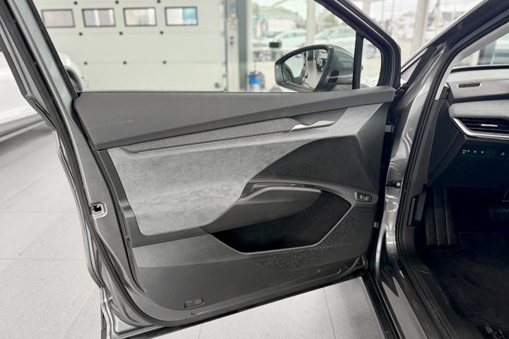 Grå Skoda Enyaq fra 2026
