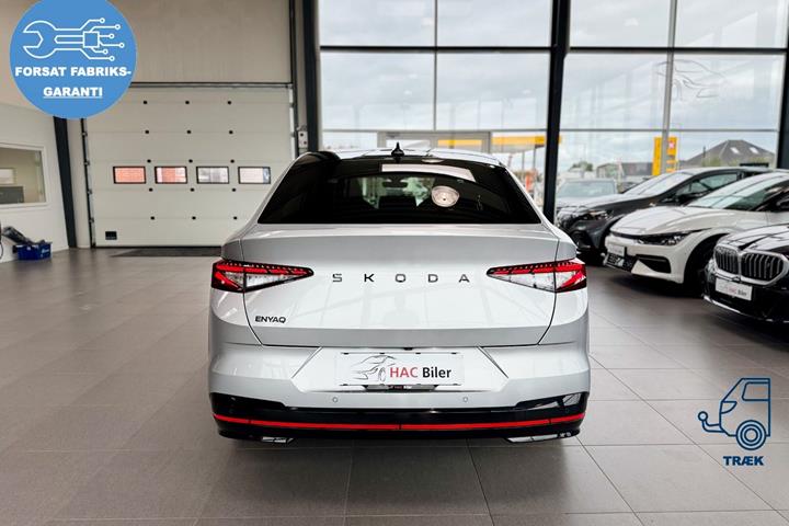 Sølv Skoda Enyaq fra 2026
