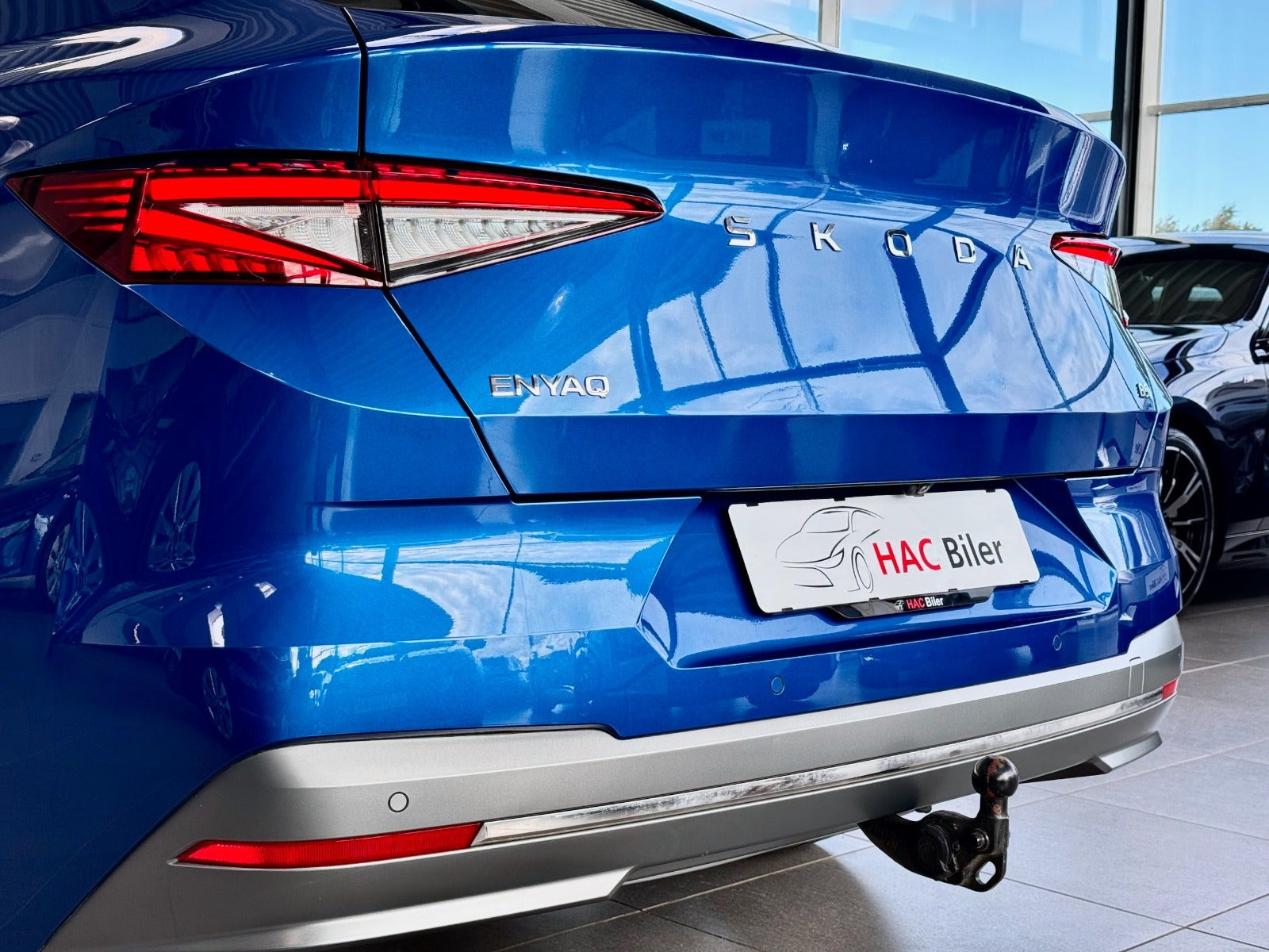 Gul Skoda Enyaq fra 2024