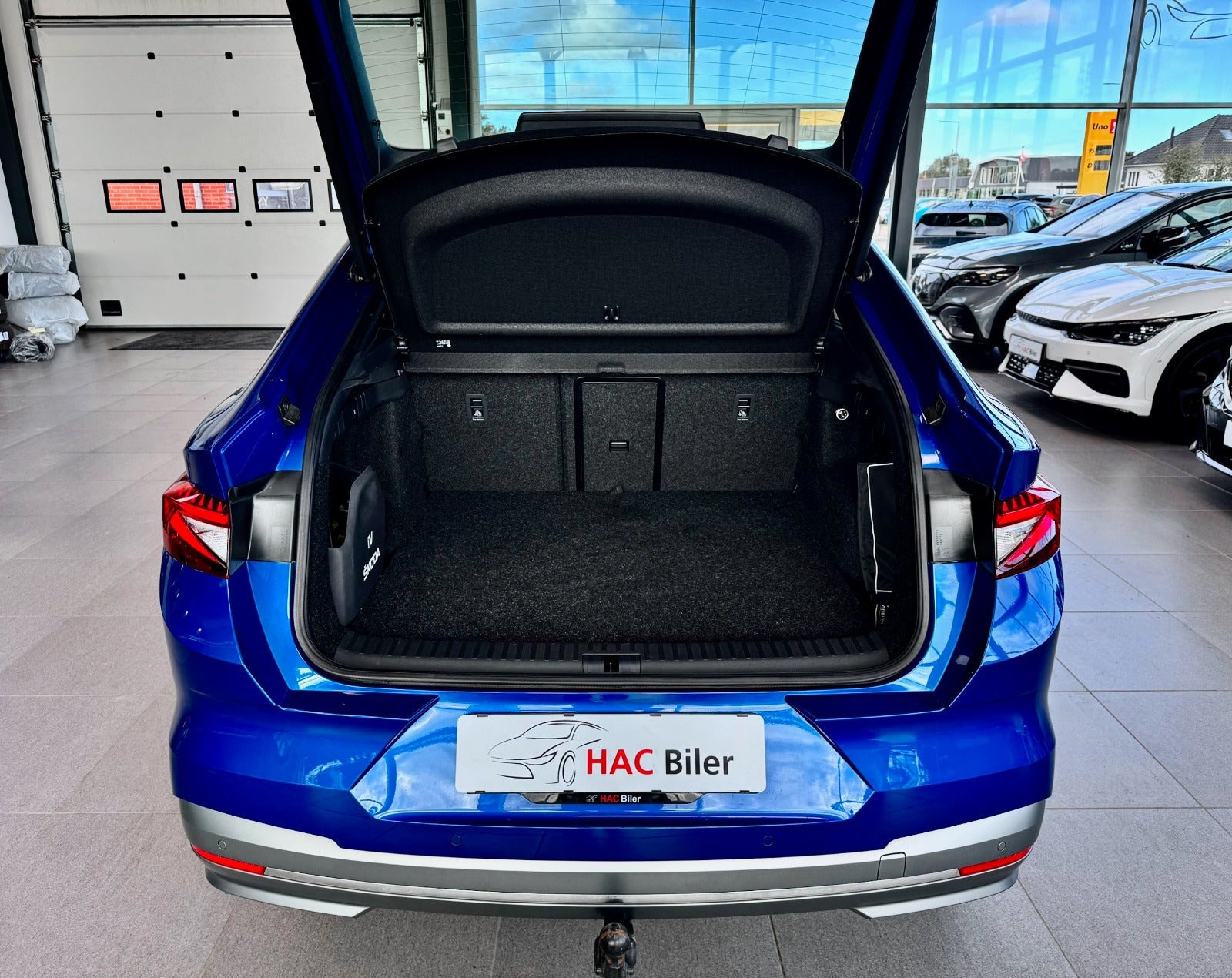 Gul Skoda Enyaq fra 2024