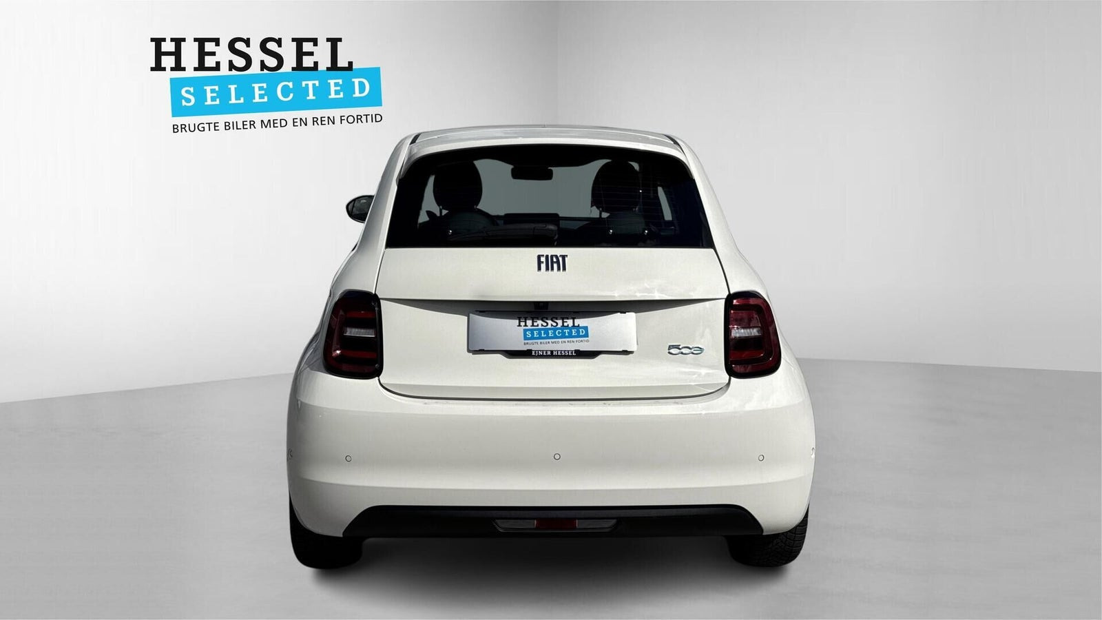 Hvid Fiat 500e fra 2024