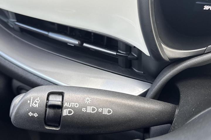 Hvid Fiat 500e fra 2024