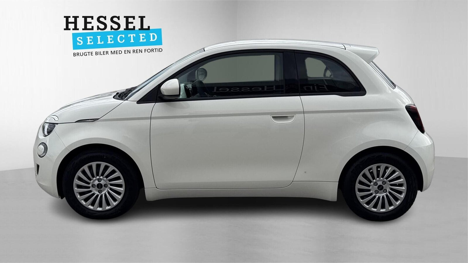 Hvid Fiat 500e fra 2023