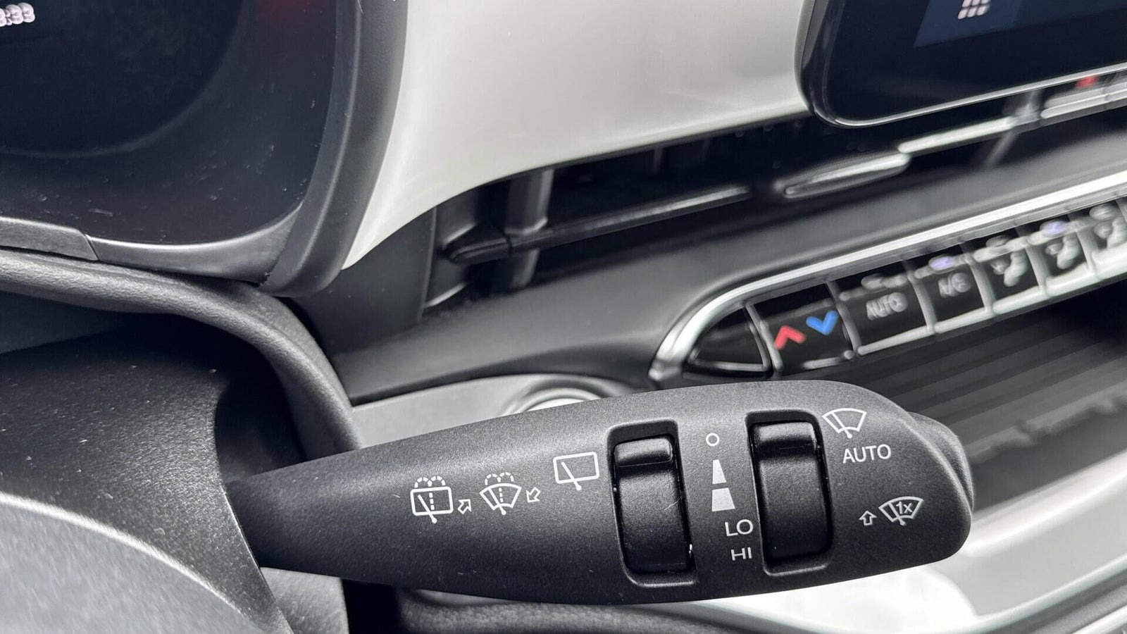 Hvid Fiat 500e fra 2023