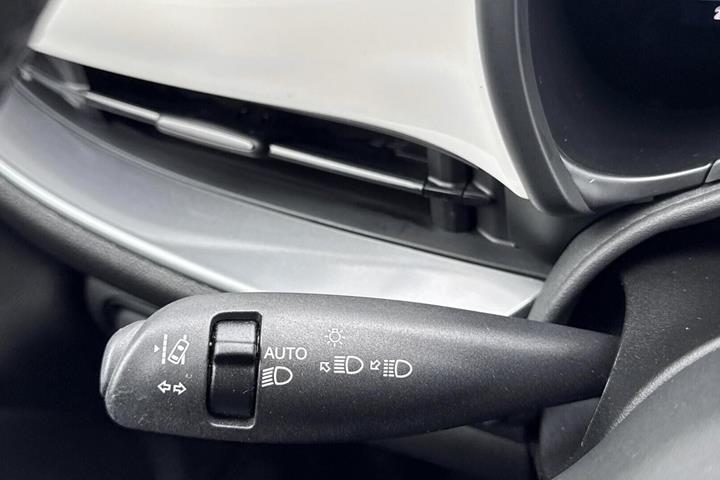 Hvid Fiat 500e fra 2023