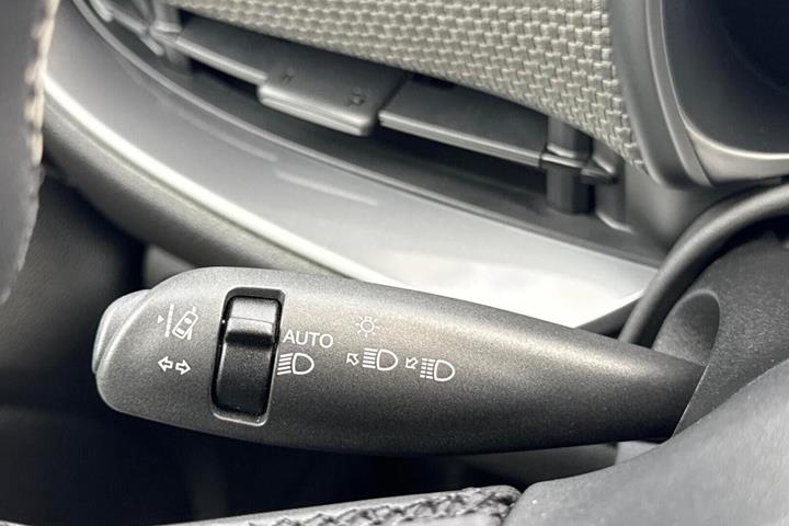 Hvid Fiat 500e fra 2023
